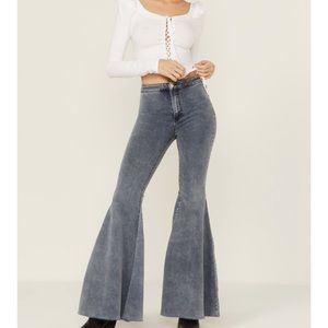Just Float On Flare Jeans - size 27  Cloudy Indigo Blue